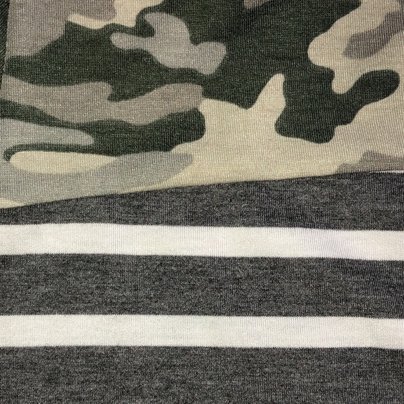 “Tickled Teal” brand mixed-pattern (camo/stripe) top with tie, size L - Picture 6 of 8